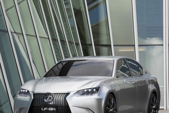 10 rokov dizajnu značky Lexus - od vretenovitej mriežky po vretenovitú karosériu