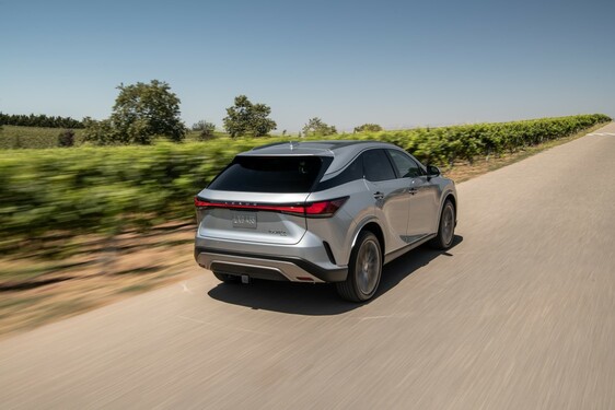 2023 RX 350h 