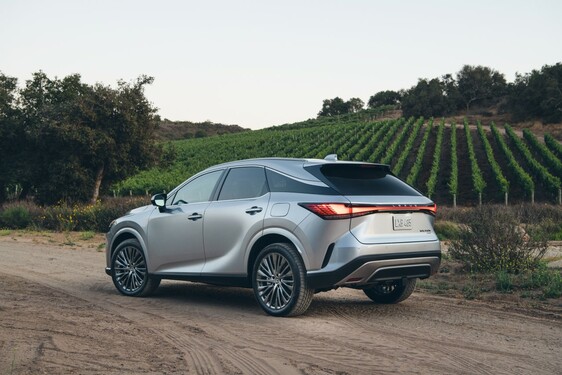 2023 RX 350h 