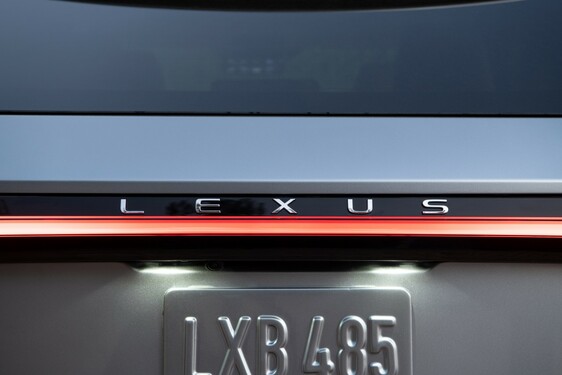 2023 RX 350h 