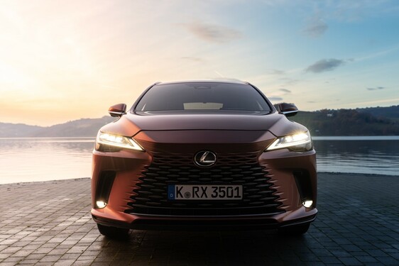 2023 RX 350h 