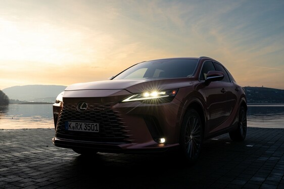 2023 RX 350h 