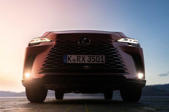 2023 RX 350h 
