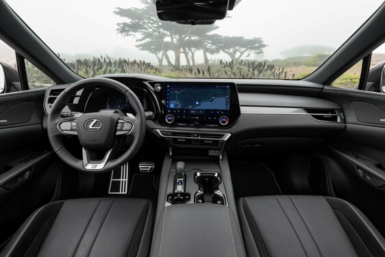 2023 RX 500h