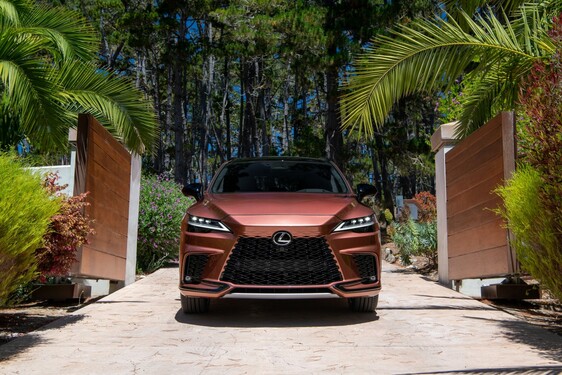 2023 RX 500h