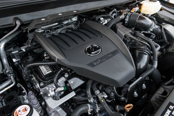 2023 RX 500h