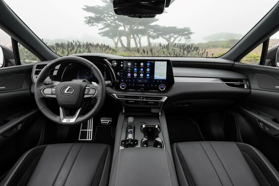 2023 RX 500h