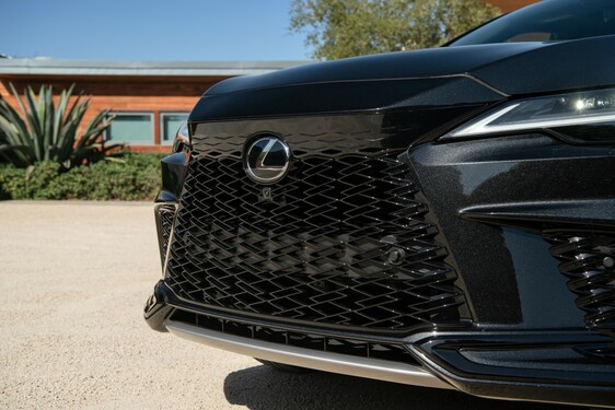 2023 RX 500h