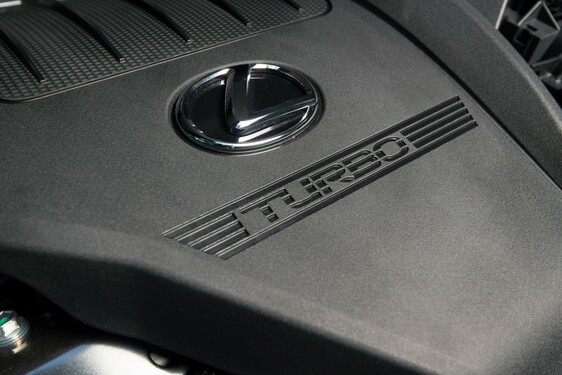 2023 RX 500h