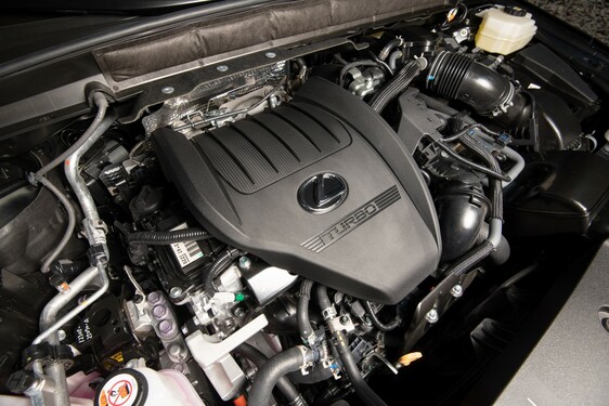 2023 RX 500h