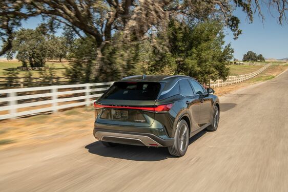 Lexus RX 450 + plug-in hybrid