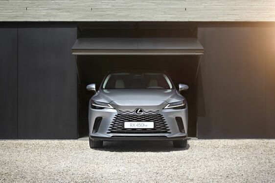 Lexus RX 450 + plug-in hybrid