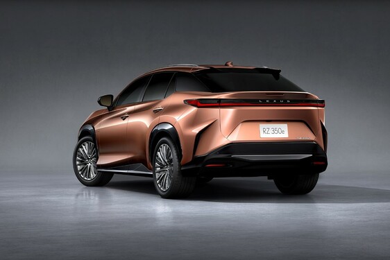 Lexus RZ 2025