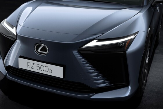 Lexus RZ 2025