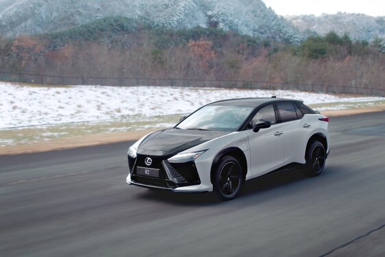 Lexus RZ 2025