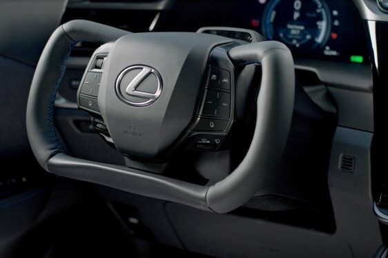 Lexus RZ 2025