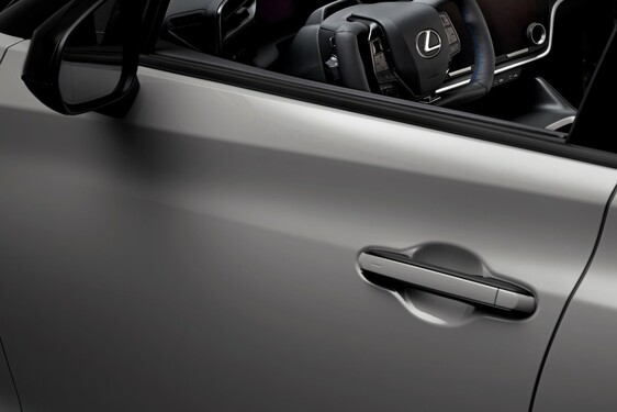 Lexus RZ 2025