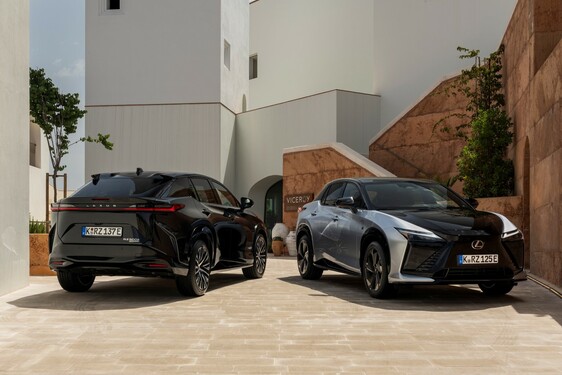 Lexus RZ 2025