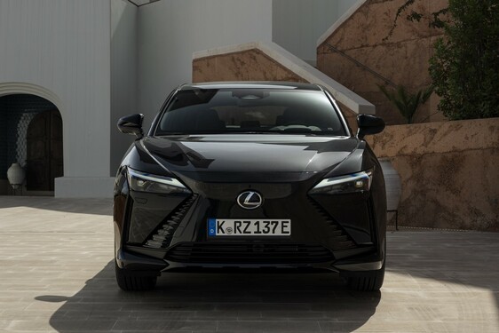 Lexus RZ 2025