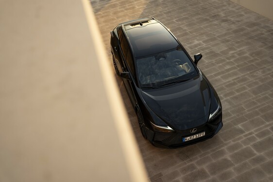 Lexus RZ 2025