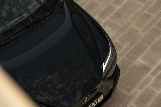 Lexus RZ 2025