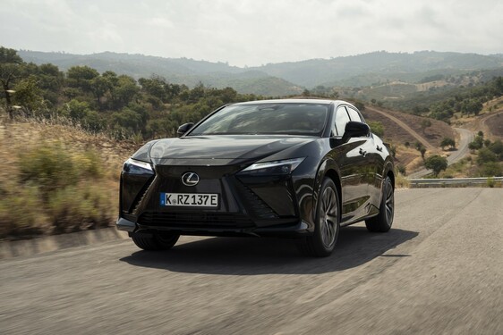 Lexus RZ 2025