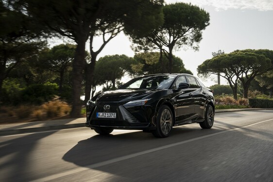 Lexus RZ 2025