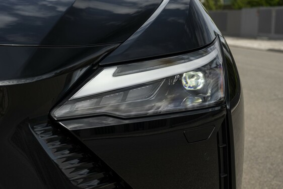 Lexus RZ 2025