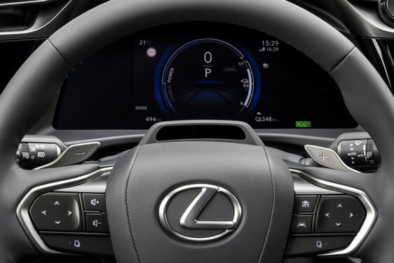 Lexus RZ 2025