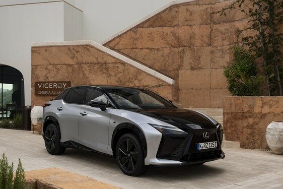 Lexus RZ 2025