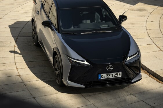 Lexus RZ 2025