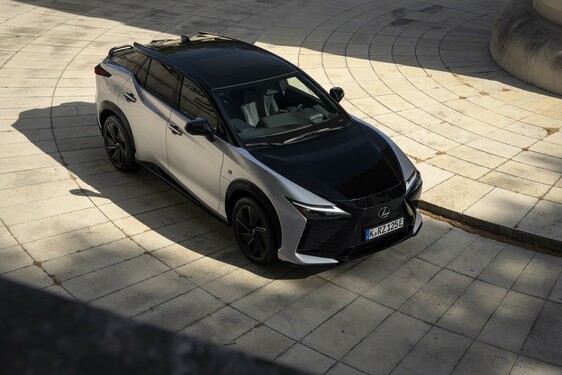 Lexus RZ 2025