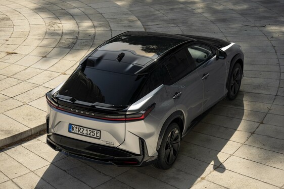 Lexus RZ 2025
