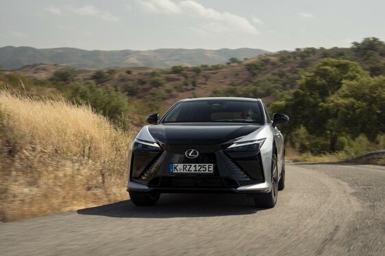 Lexus RZ 2025