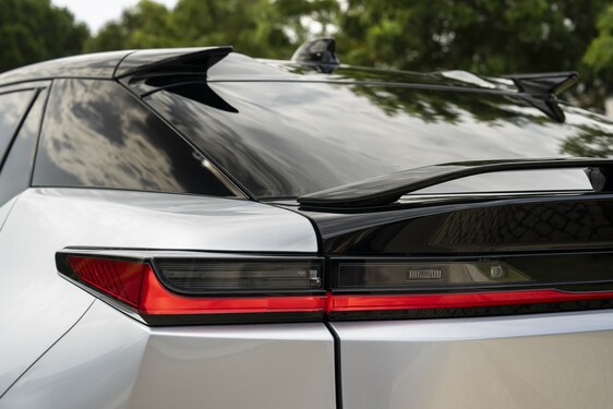 Lexus RZ 2025
