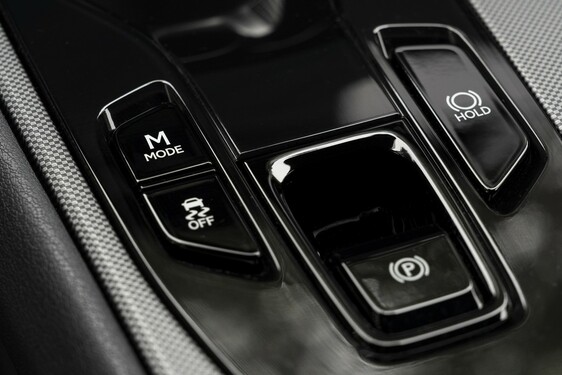Lexus RZ 2025