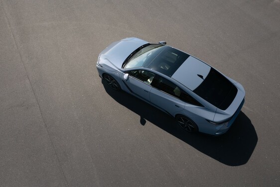 Lexus ES 2025