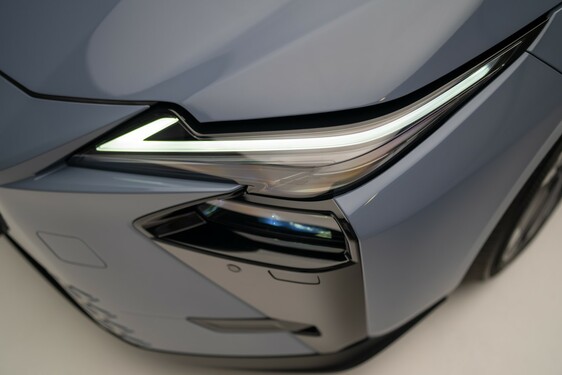 Lexus ES 2025
