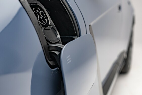 Lexus ES 2025