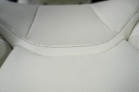 Lexus ES 2025