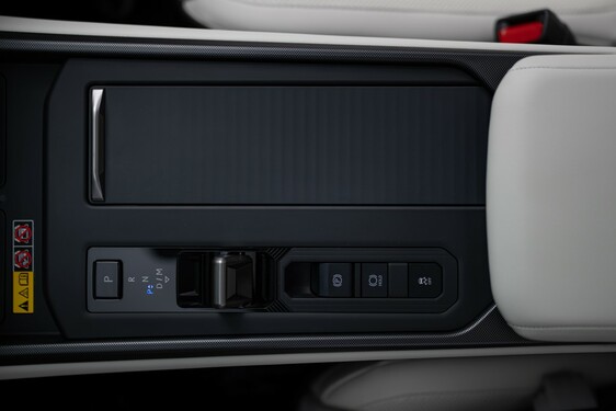 Lexus ES 2025