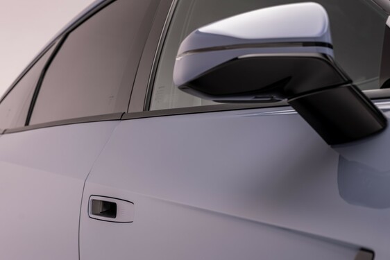 Lexus ES 2025