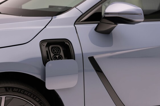 Lexus ES 2025