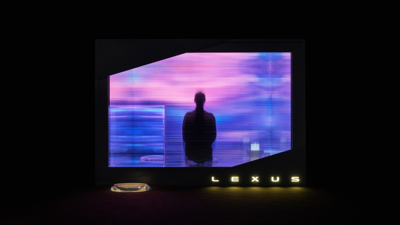 LEXUS V MILÁNĚ PŘEDSTAVÍ INSTALACE ZKOUMAJÍCÍ PROSTOR