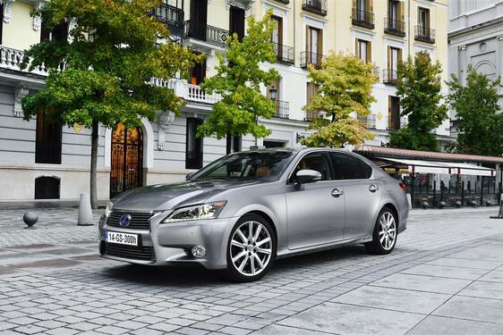 GS 300h 2013