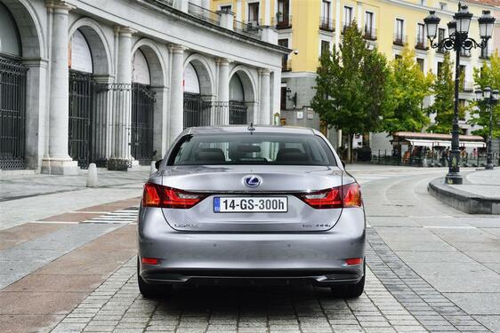 GS 300h 2013