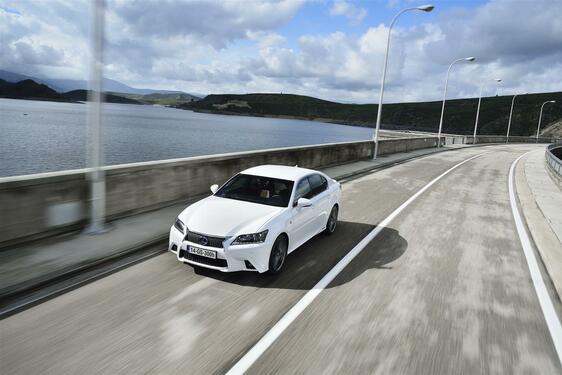 GS 300h 2013