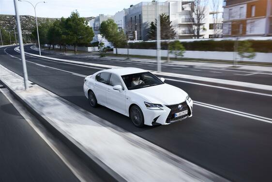 GS 450h 2016