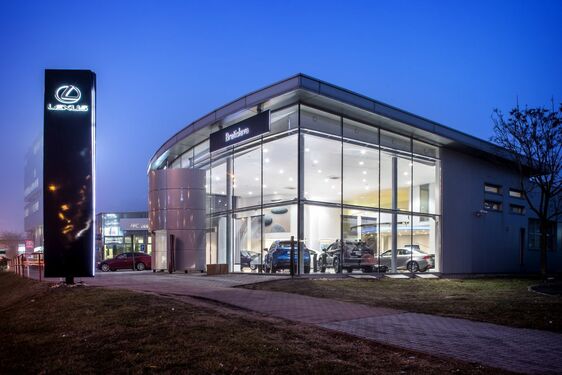 NAJMODERNEJŠIE PREDAJNÉ MIESTO V EURÓPE MÁ LEXUS V BRATISLAVE