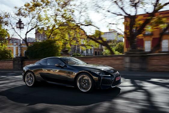 LC 500h 2016